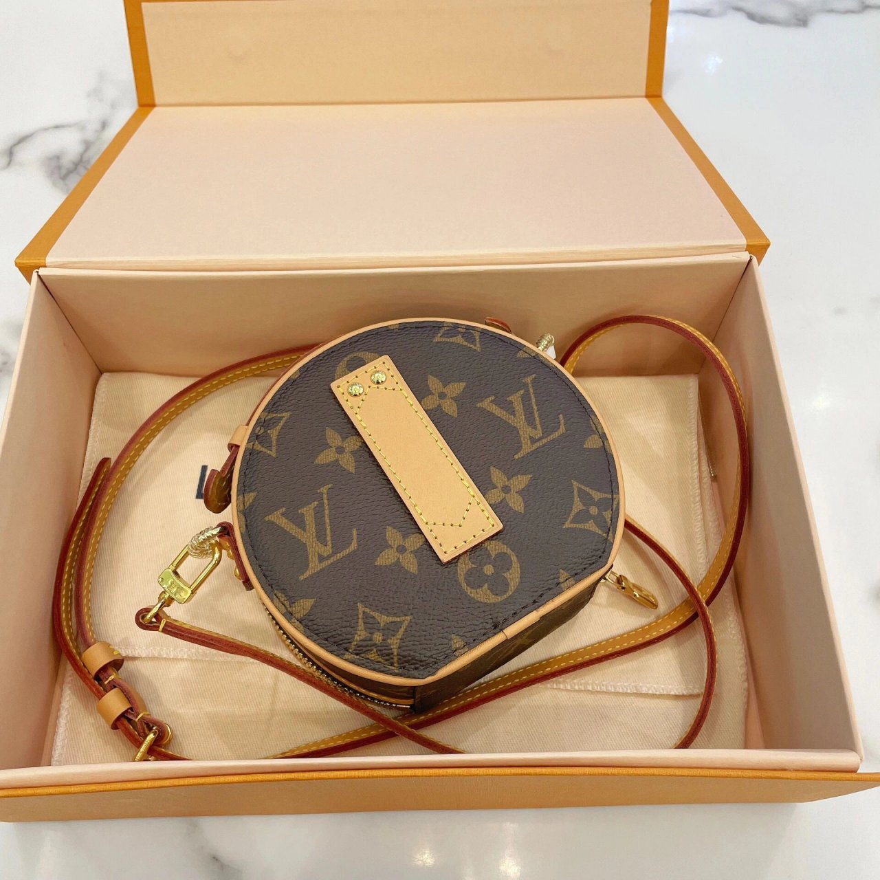 96 lv 路易威登 mini小圆饼 怎么能不算可爱呢97|||96lv路易