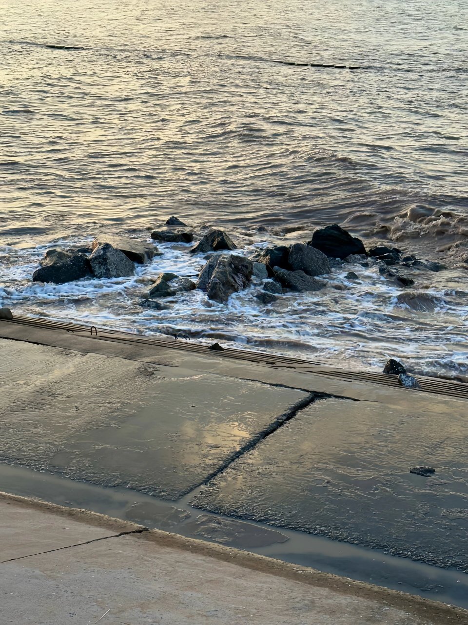 盐城的海边 总要来盐城看看海吧