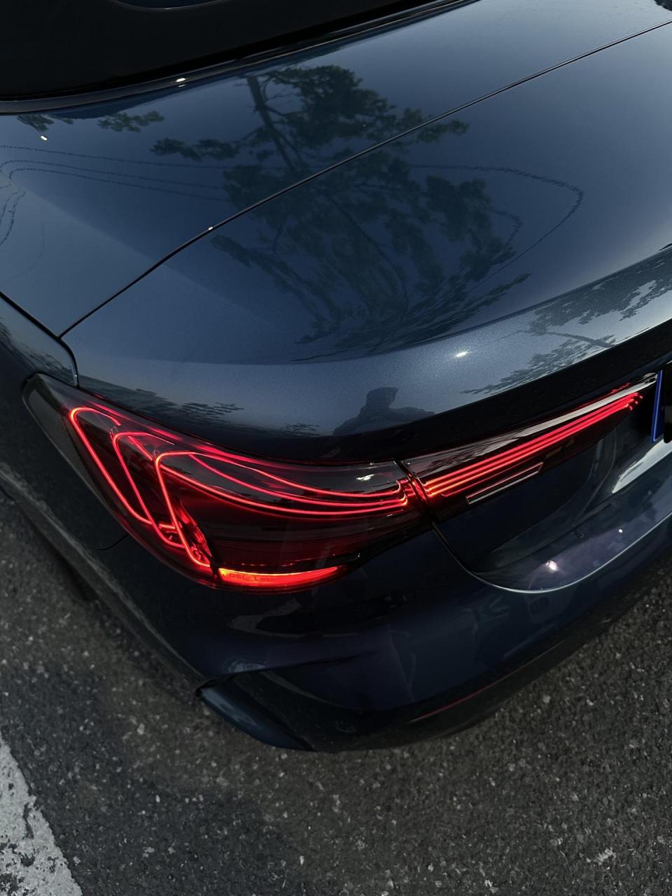 宝马新4系 m4 i4 csl真激光尾灯.