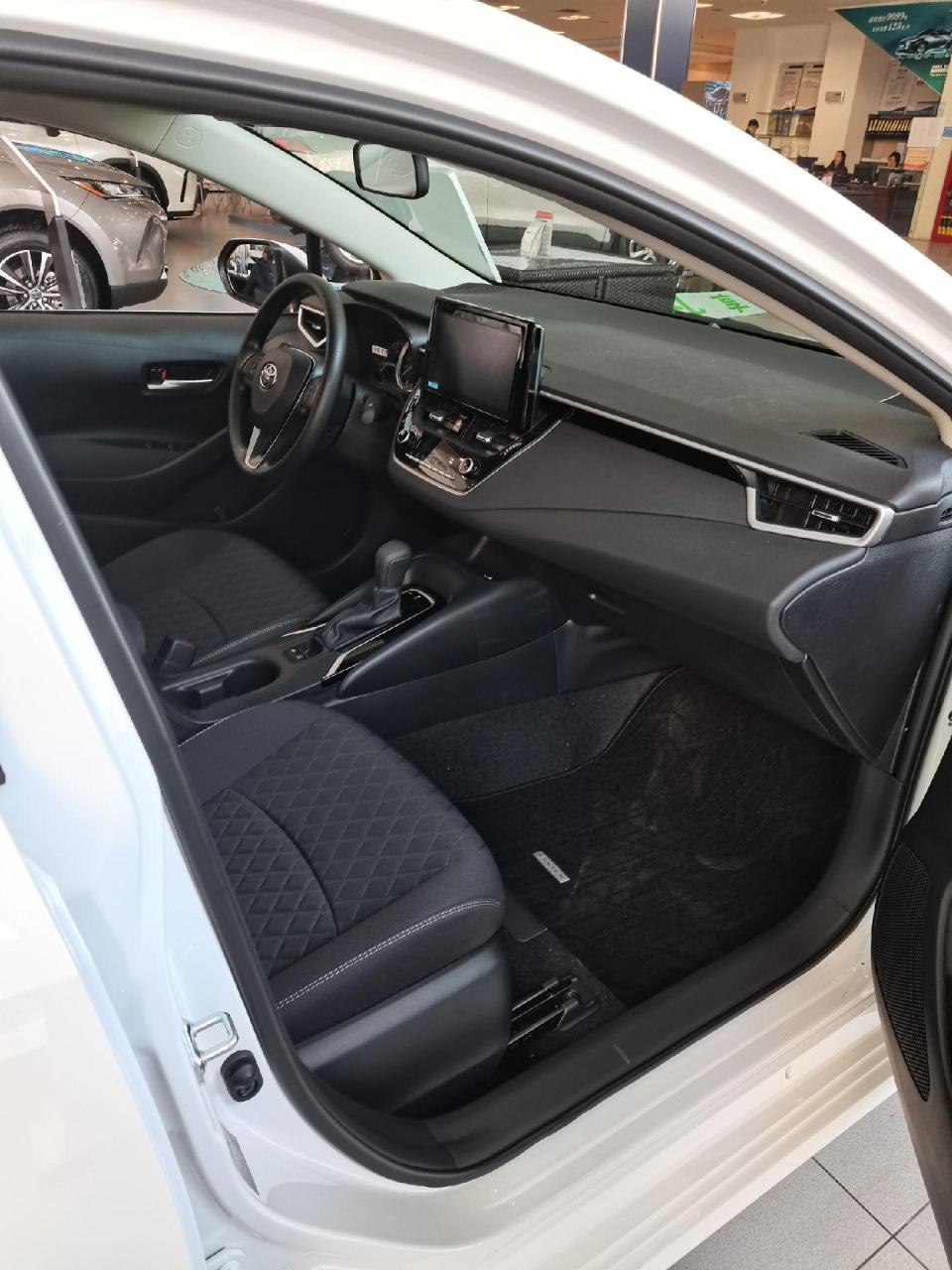 丰田亚洲狮allion  2.0l豪华版.