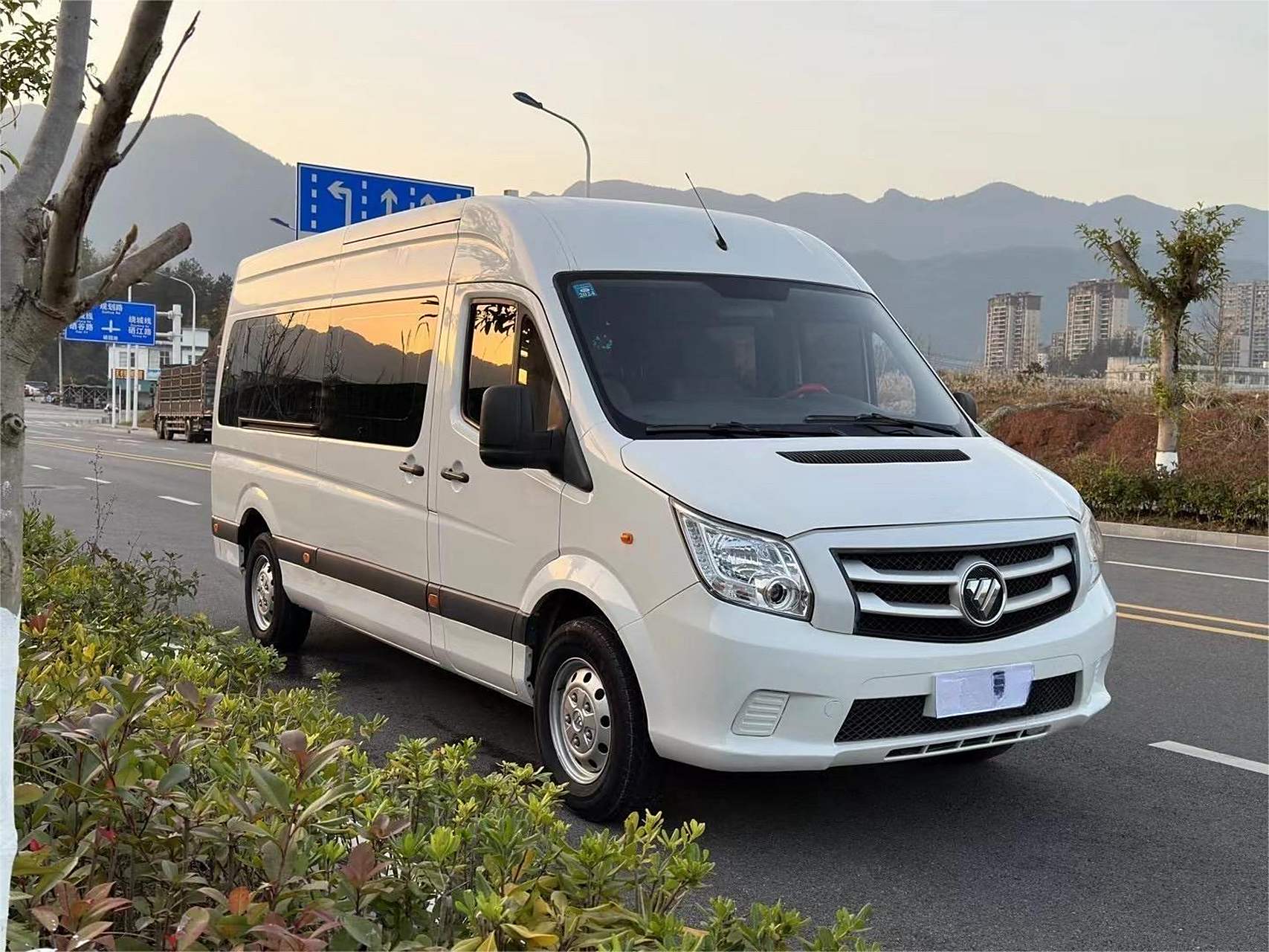 5.99米超大空间图雅诺加长版.新到一台2018年上户福田图雅诺,2.