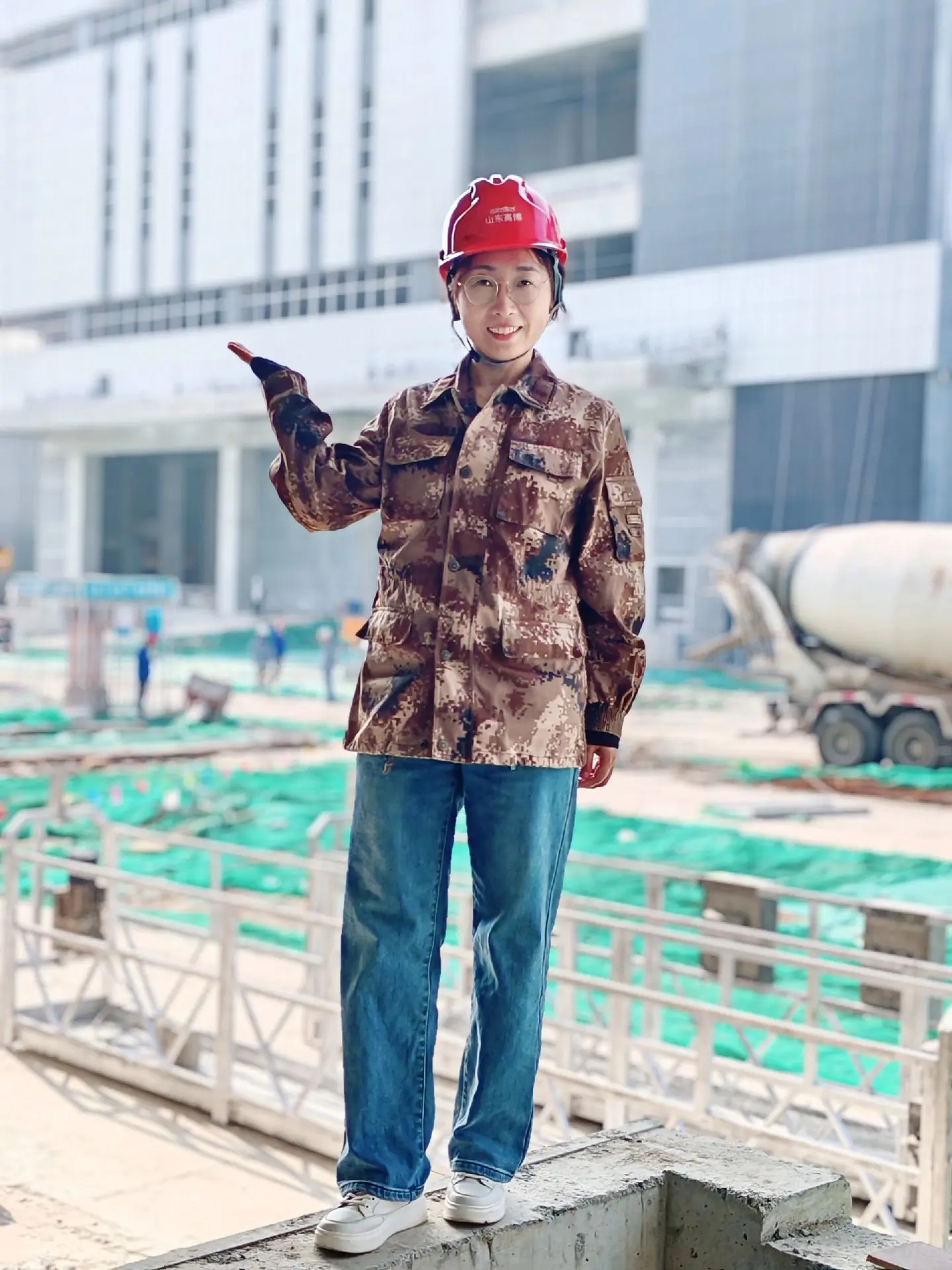 享受了工地所带来的薪酬和成长,就要接纳工地所带来的