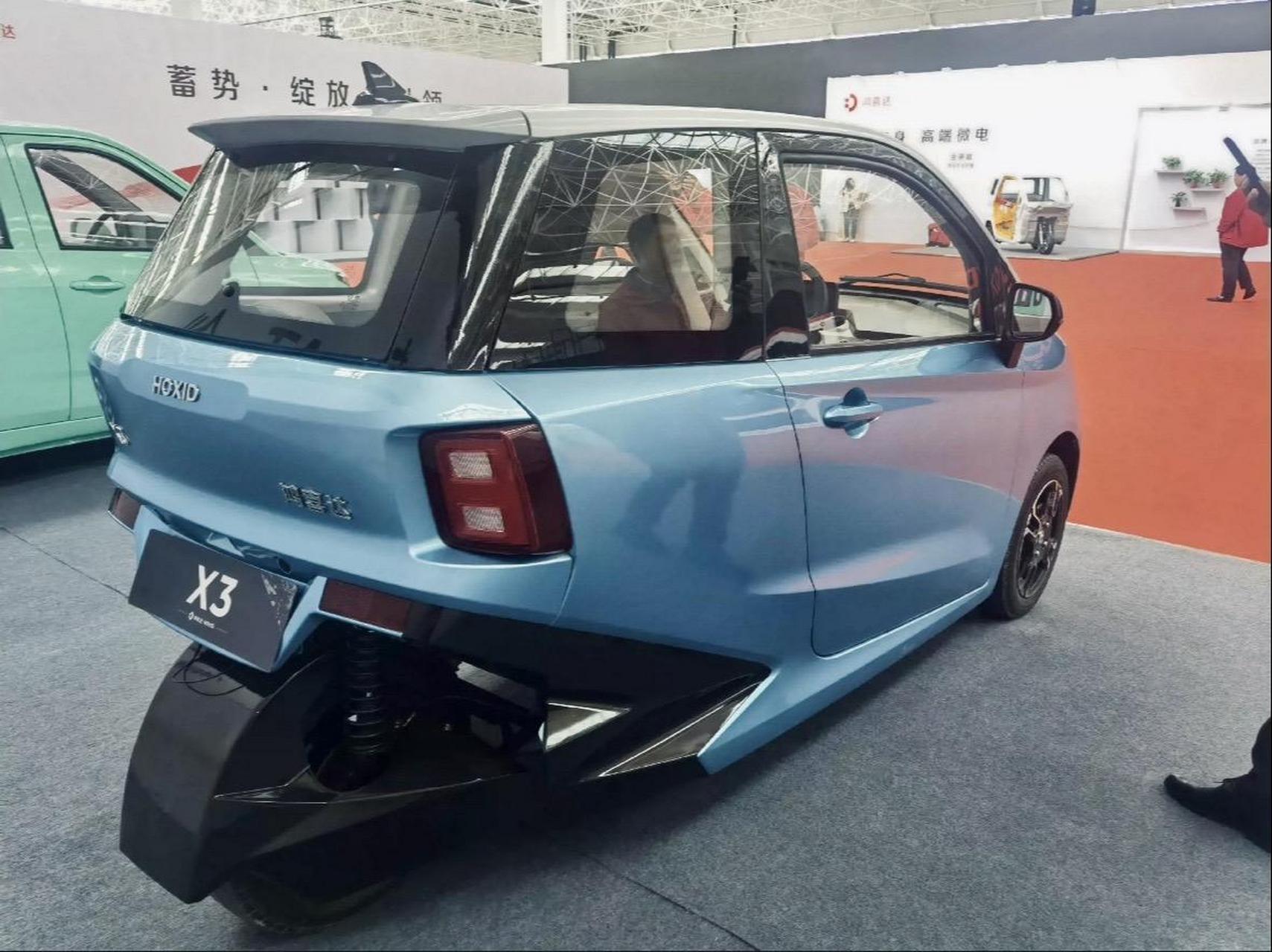 鸿喜达x3 汽车工艺全钣金方向盘倒三轮.