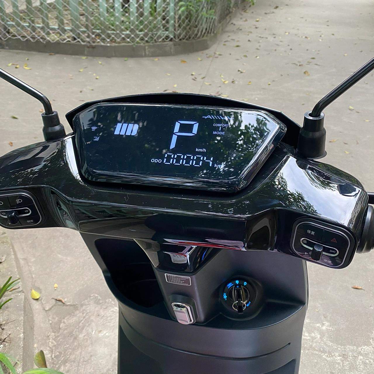 一号a500爱玛电动摩托 亲历实测用后感 今年4月份了入手的这台电动车