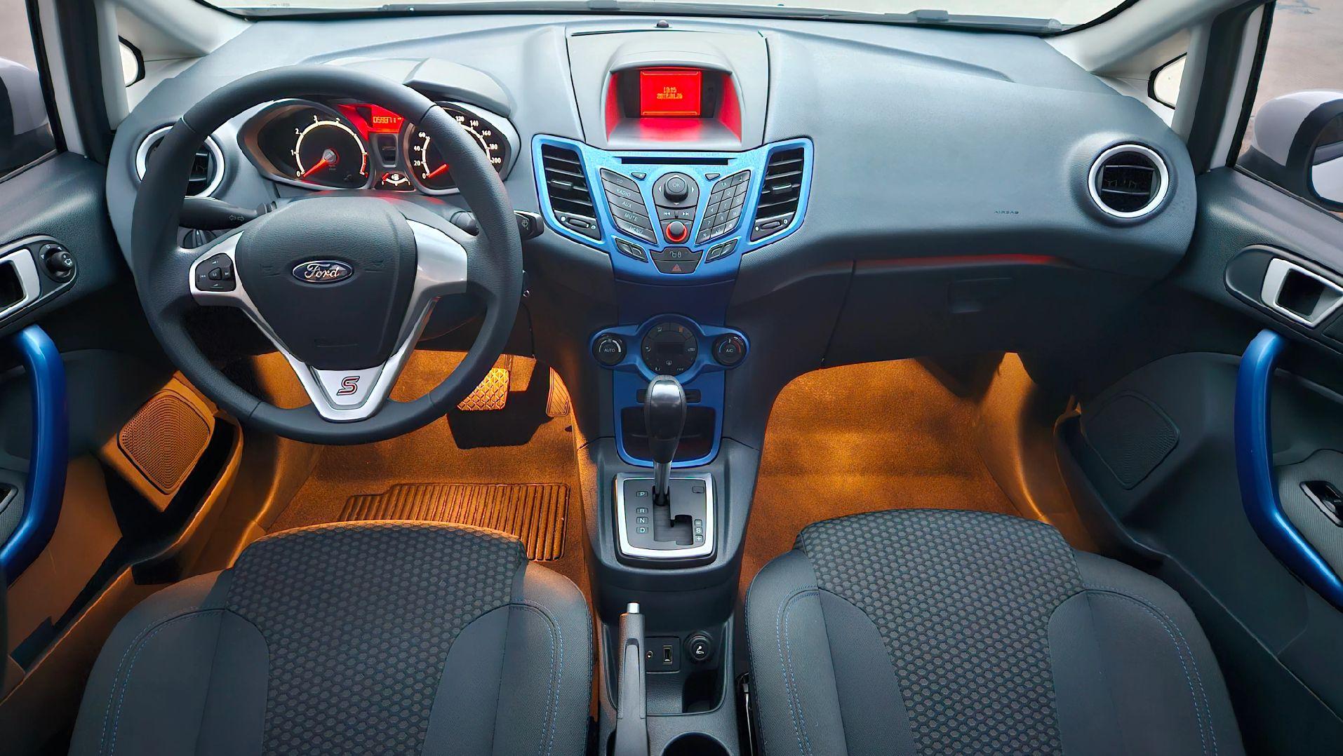 福特嘉年华内饰图福特嘉年华内部图片高清12年嘉年华自动挡福特suv