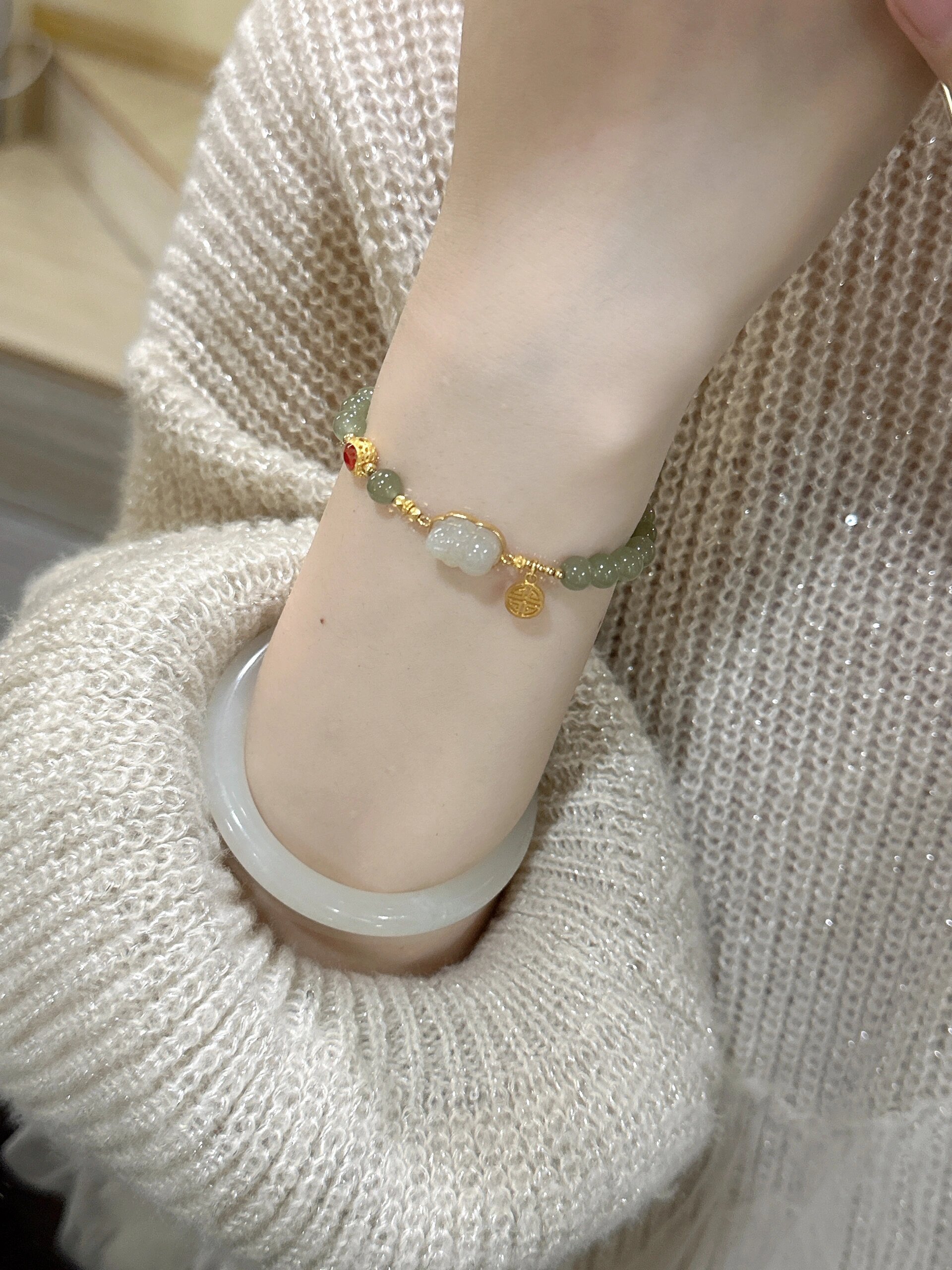 财源滚滚来90招财翡翠貔貅和田玉手链