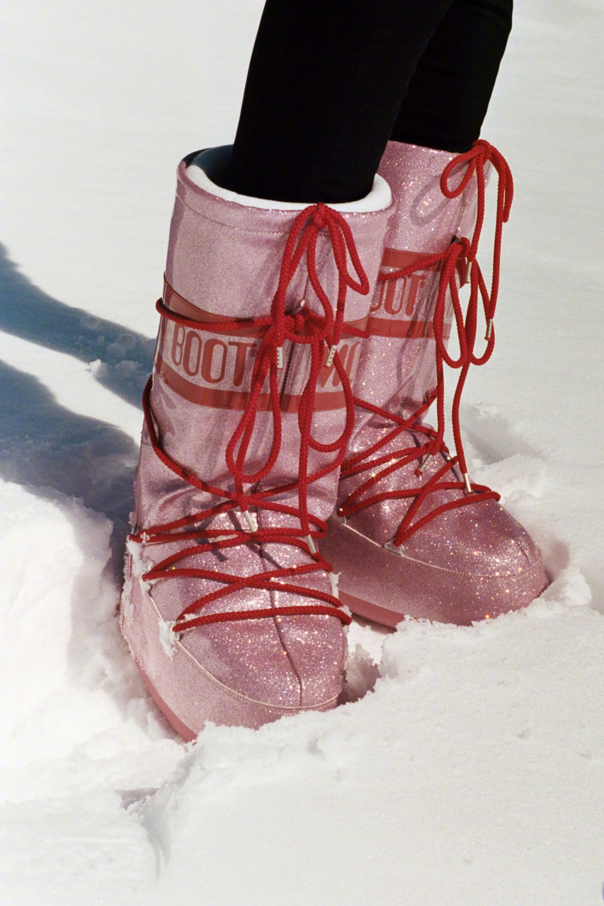 rayli fashion新一季moon boot月亮靴以"school of life"为主题,将