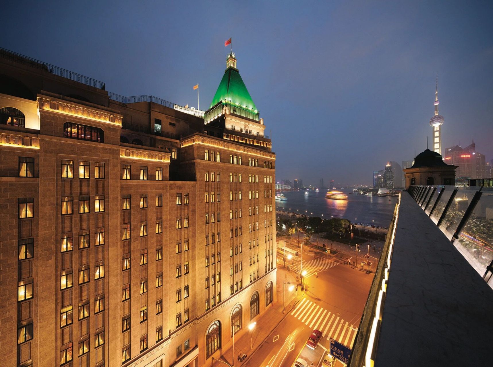 26家五星级酒店一览表 9215无数中外游客来到上海,优选住在上海