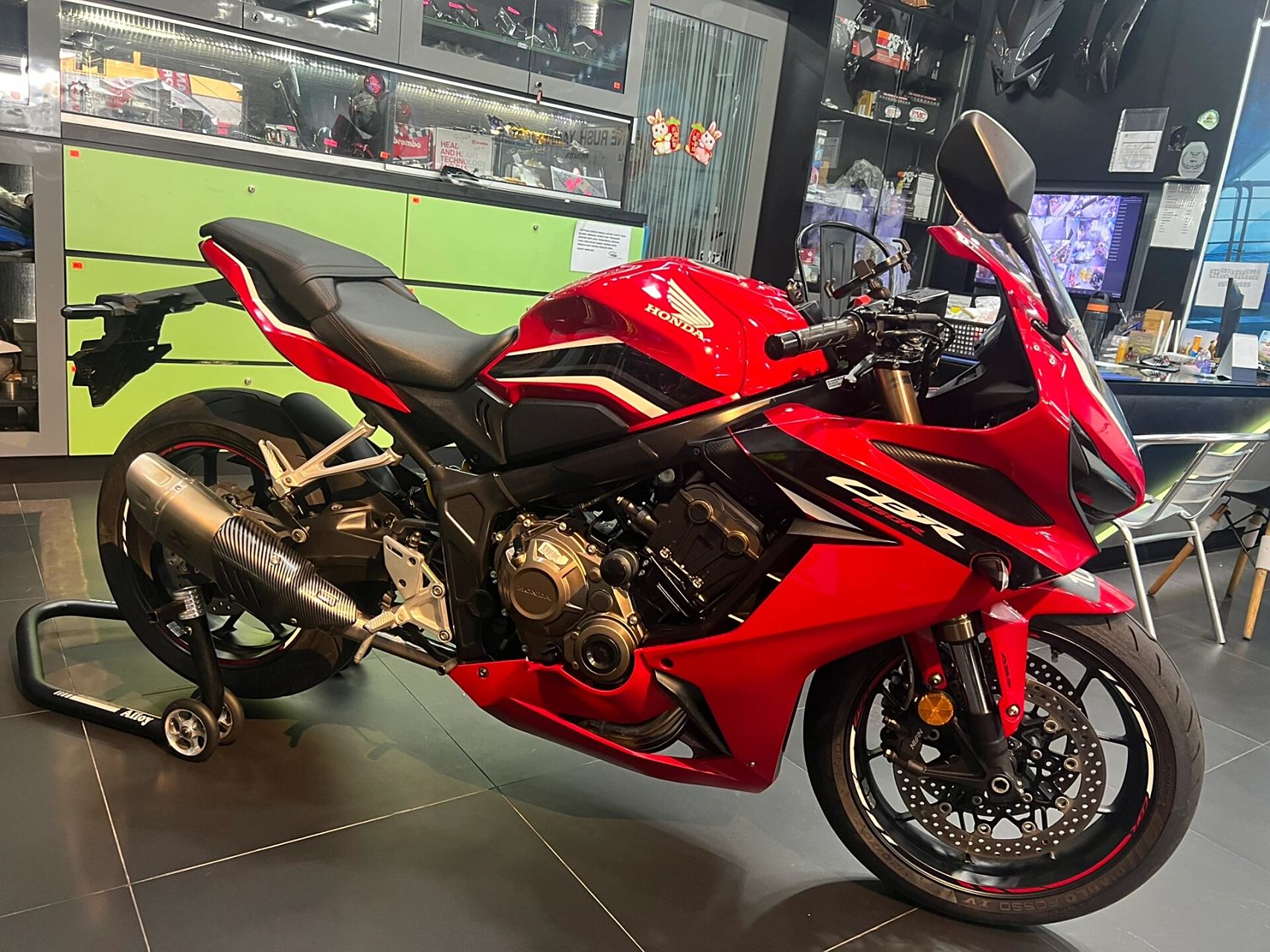 honda cbr650r honda cbr650r 	 make year : 2021 register:2021