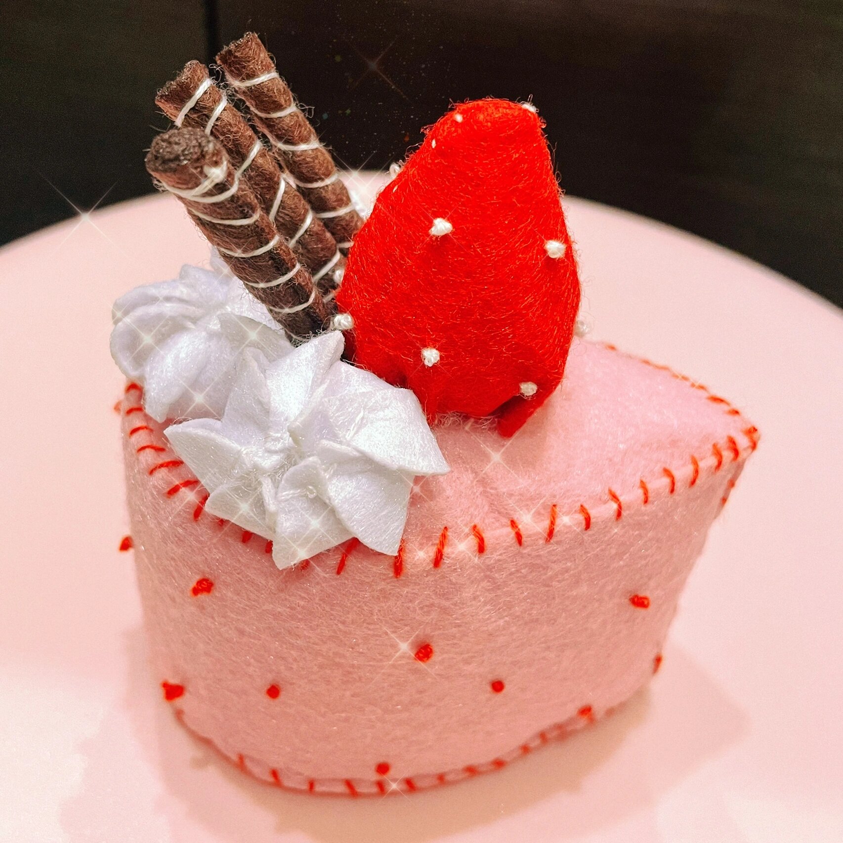 幼儿园手工|第一次做不织布蛋糕