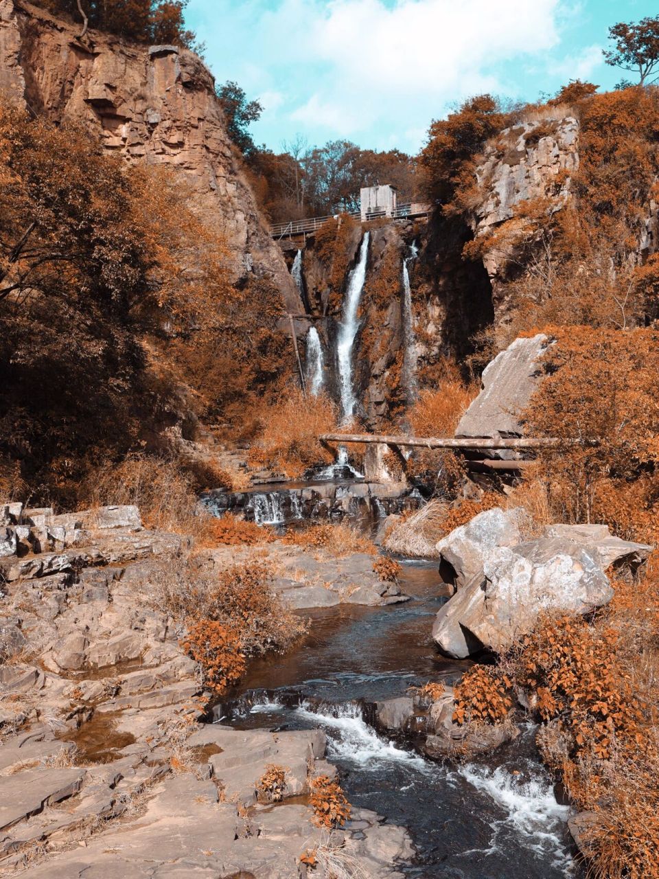 曲靖周边‖马龙区附近的神秘瀑布 瀑布在马龙区,地方不是很大打打卡是