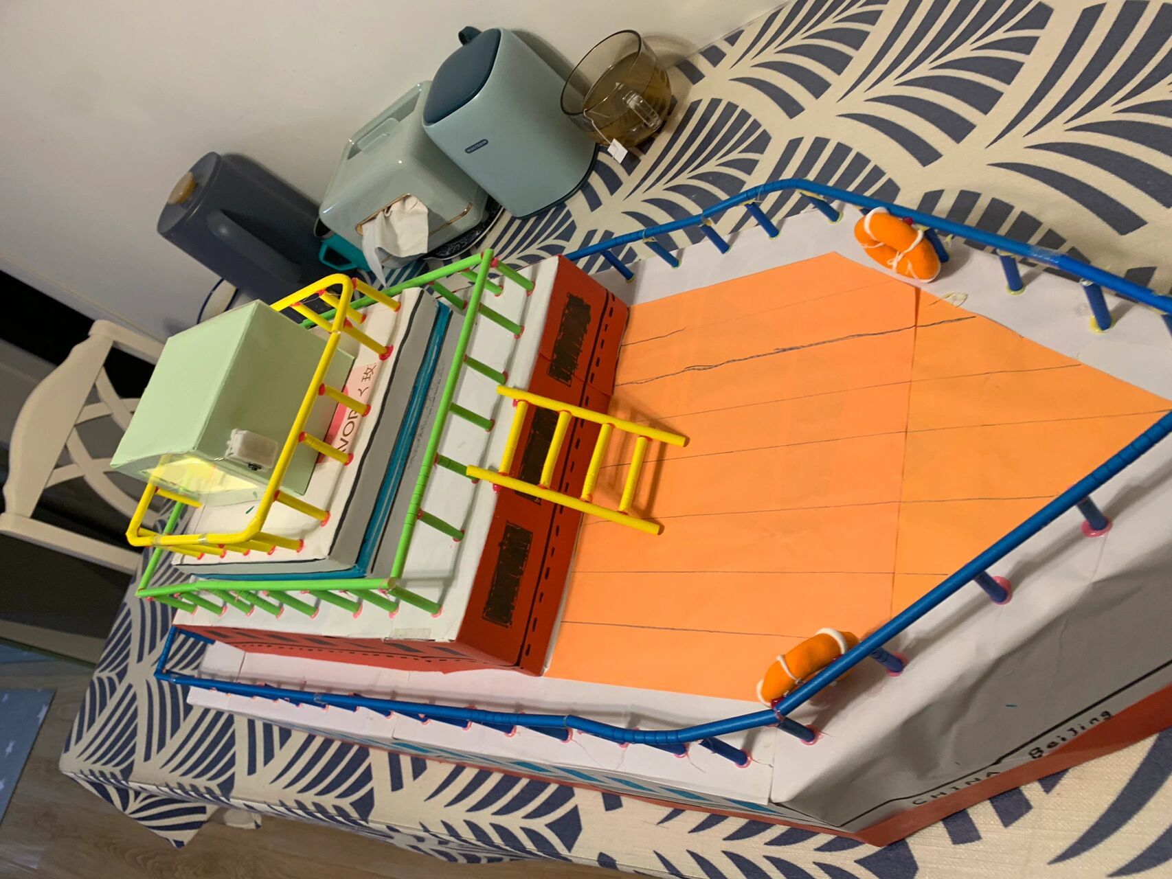 纯手工大轮船 最近的幼儿园都在做的海陆空 一家三口动手做起来