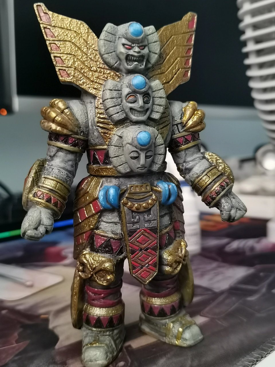 伽休莱因重涂对比 梦比优斯奥特曼怪兽