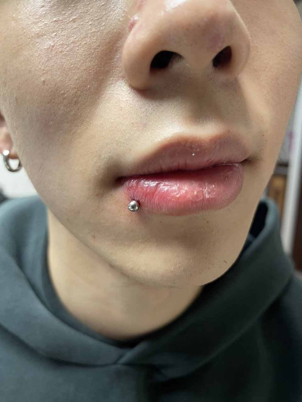 yings tattoo 西雅图华人纹身穿孔 唇钉,双唇钉,鼻环,耳骨钉