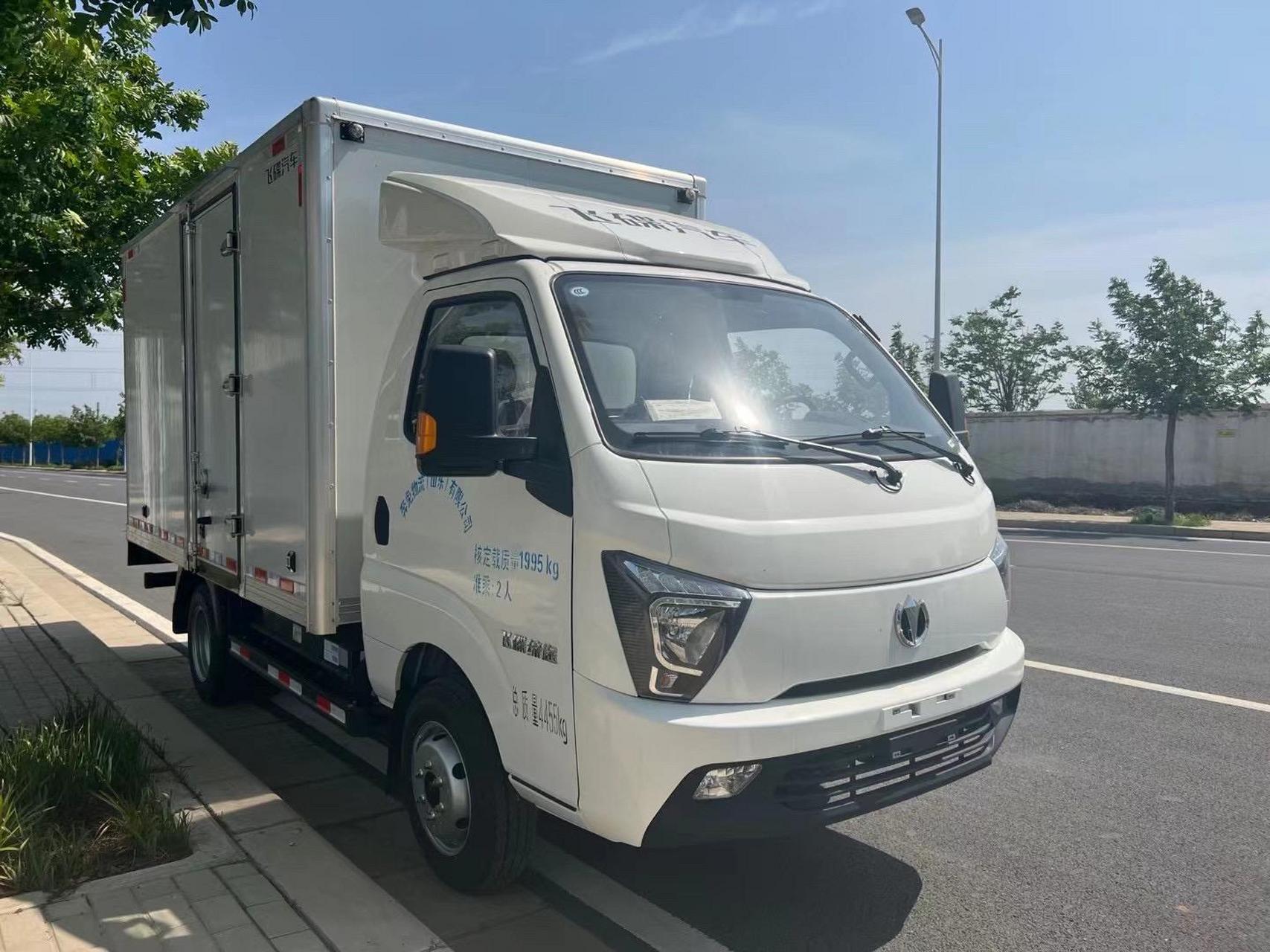 飞碟缔途后双轮新能源货车.超强载重能力的飞碟小卡这部轻卡有点型