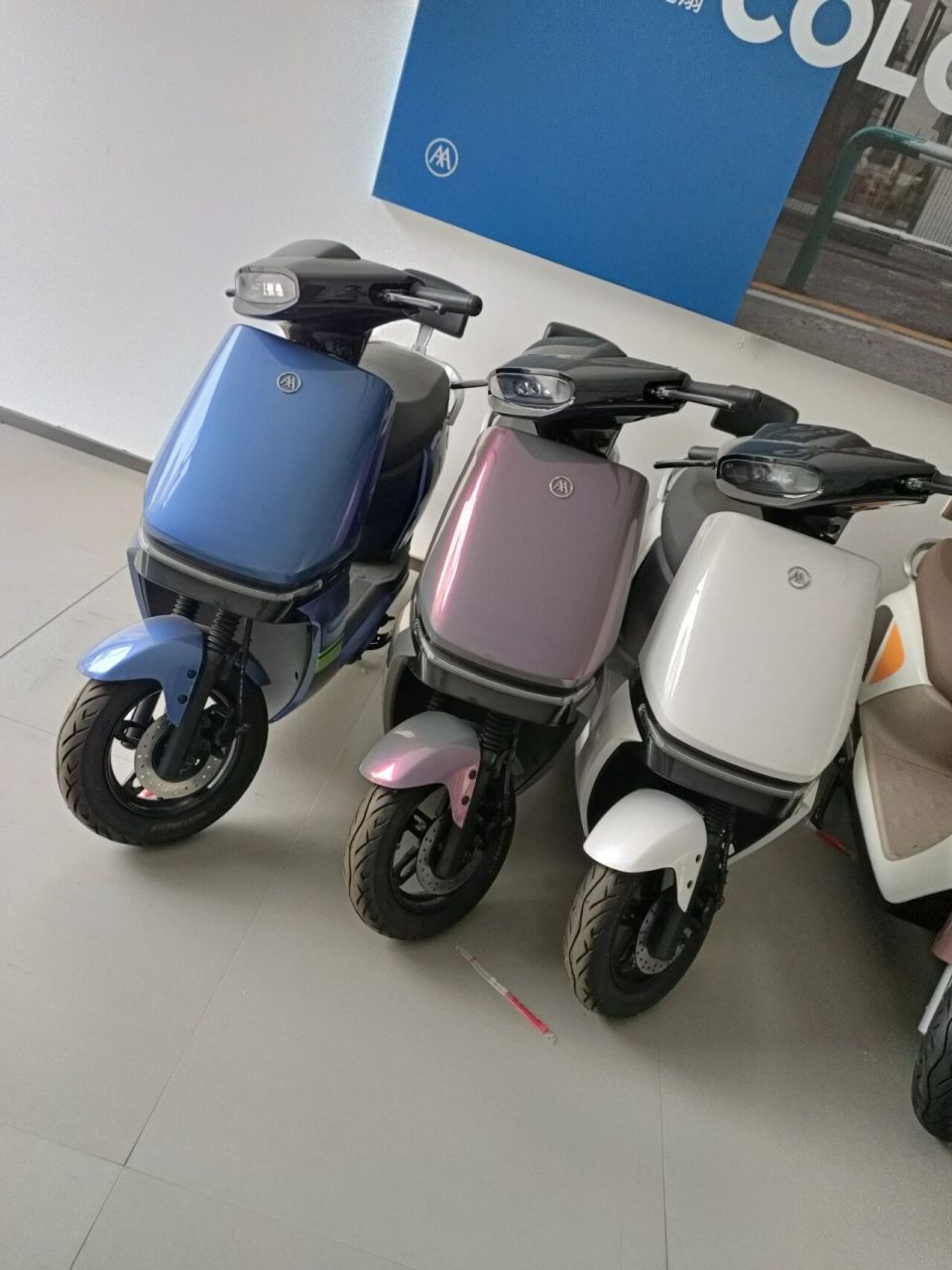 爱玛米格a303,真智能,60伏22安石墨烯原装电池质保两年,一次充电双倍