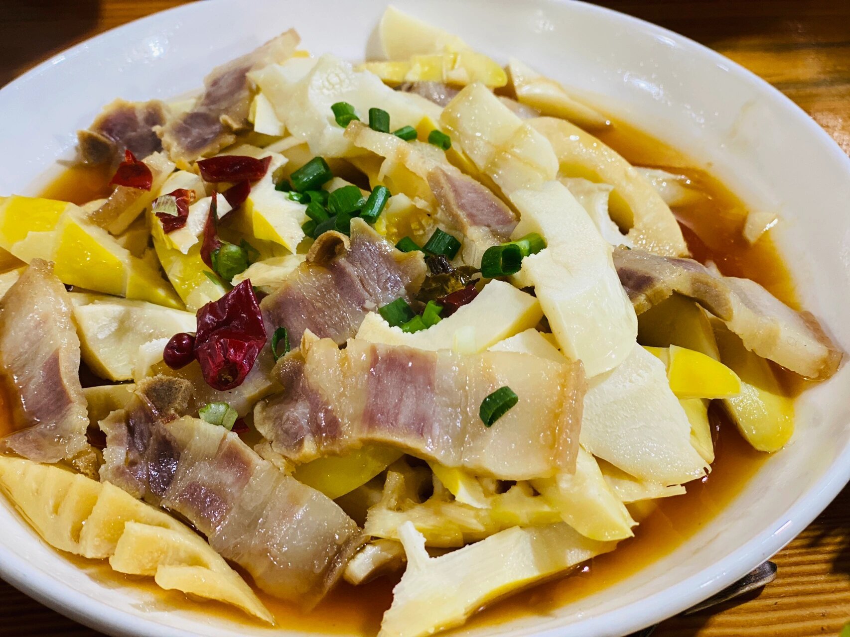 诸暨探店  | 三都步行街上的私房菜 四个人的工作餐 鲜灵的春笋,滴滴