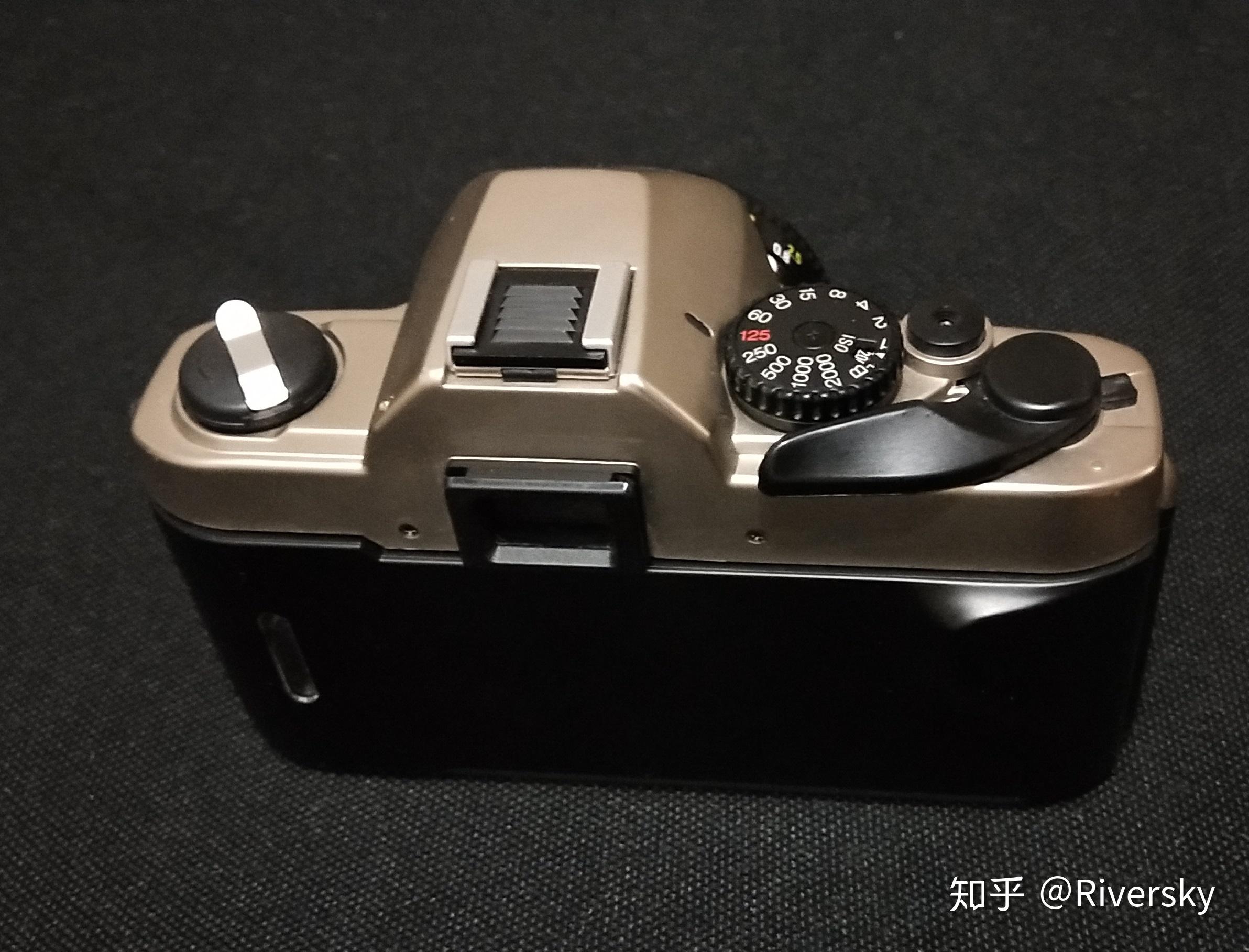 最后的机械单反相机理光xr8super尼康fm10和福伦达bessaflextm