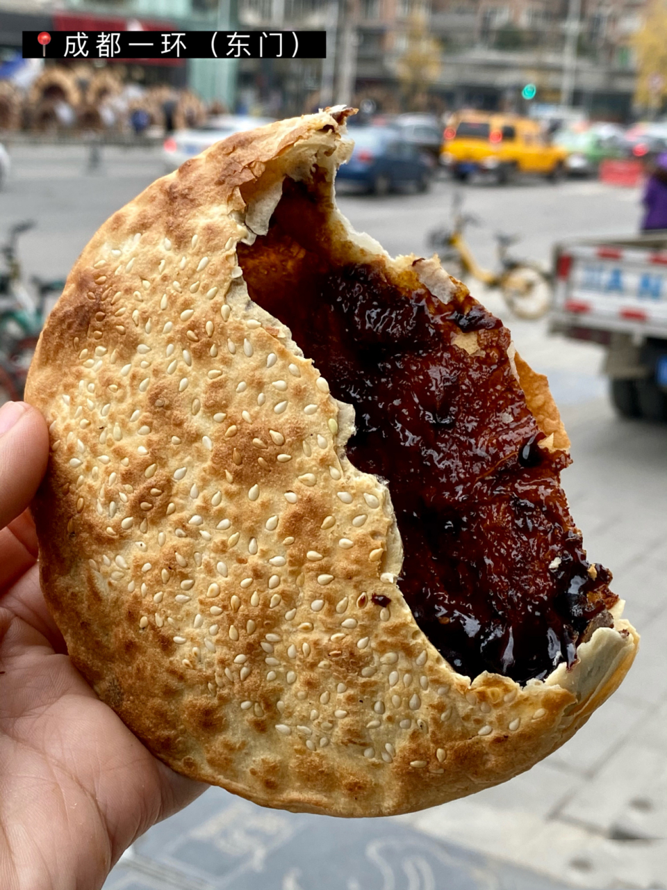 饥饿女·成都·美食 "红糖锅盔"感觉在成都要mie绝了样,这家红糖锅盔