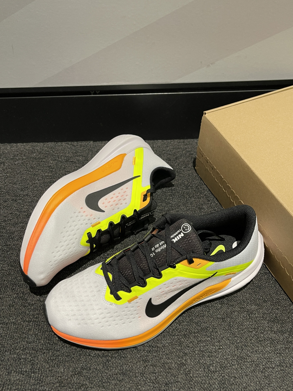 nike winflo 10 缓震低帮耐磨跑步鞋,白橙 nike winflo 10 缓震低帮