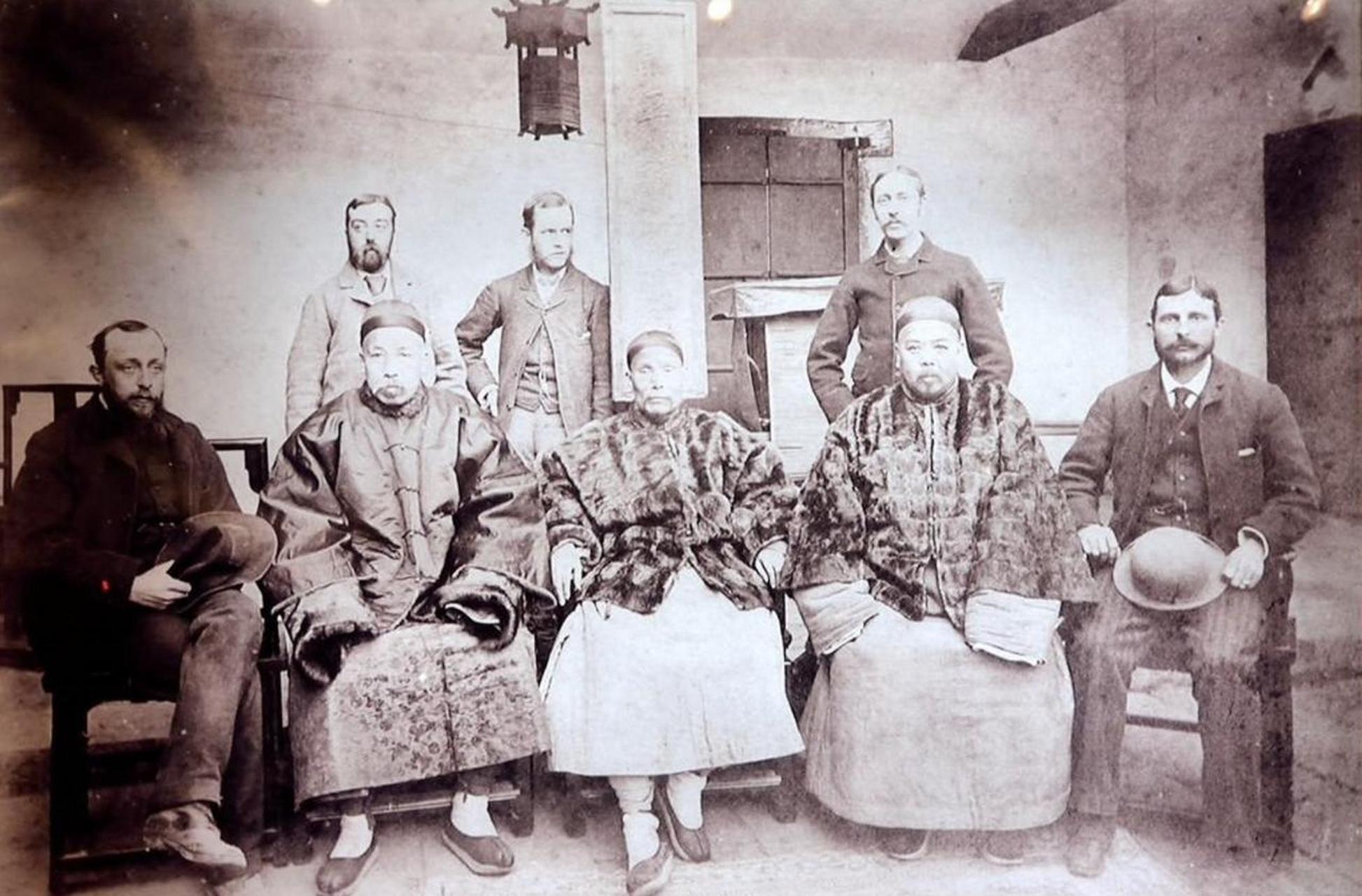 1832年5月19日,唐廷枢出生于广州府,他是中国近代第一位企业家.