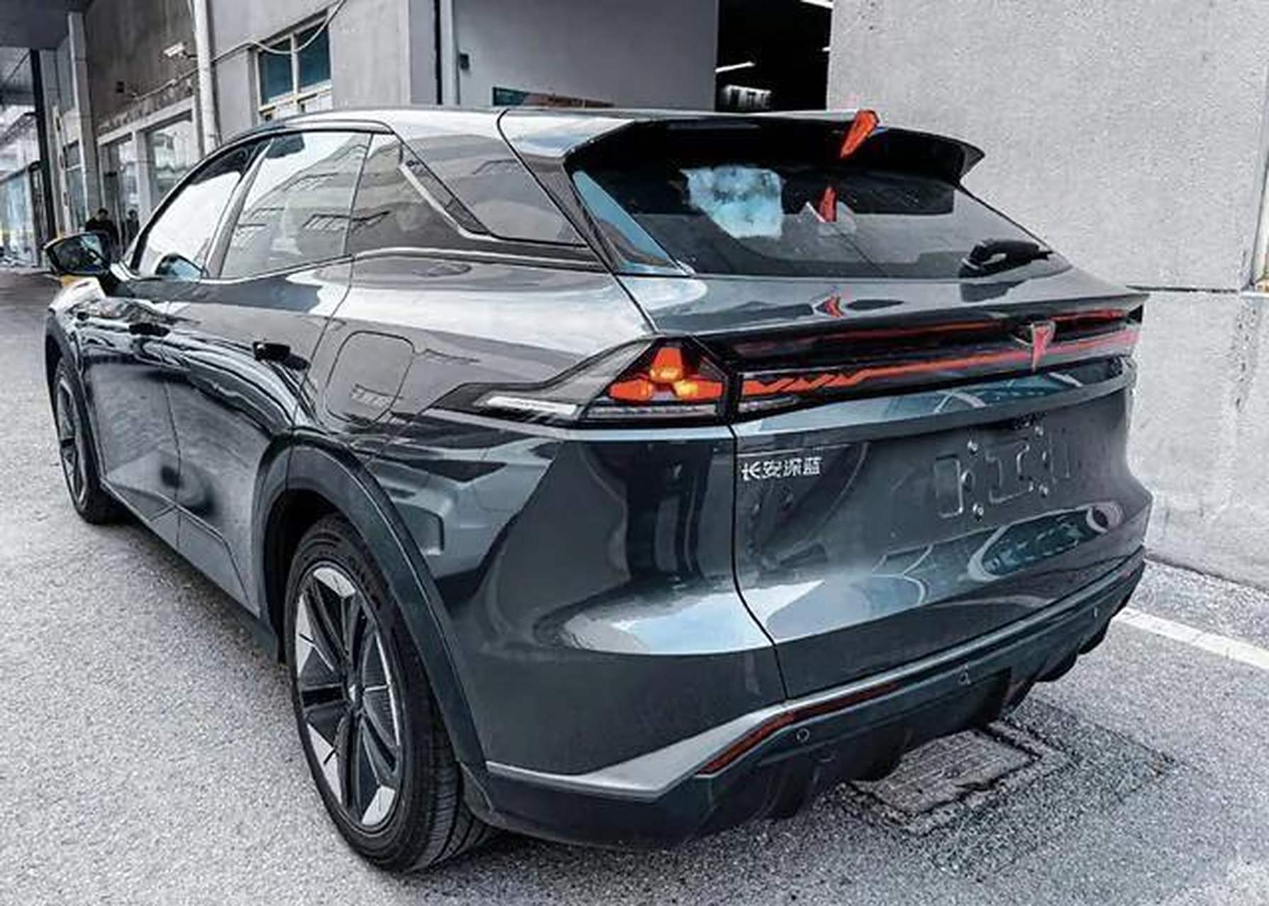 超级增程深蓝s7:让人享受活出惊艳的出行生活.