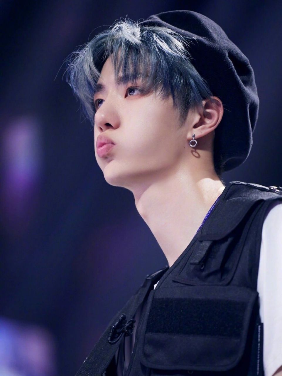 101时期的绝美王老师98王一博高清图片 好喜欢王老师的爱豆装啊简直