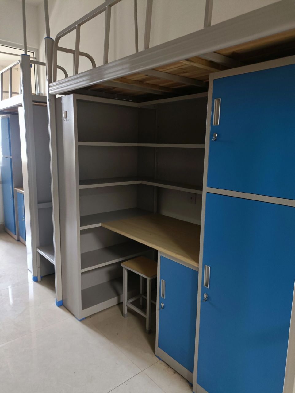 聊城大学东昌学院 很闲 随便问 我是外语系哒!