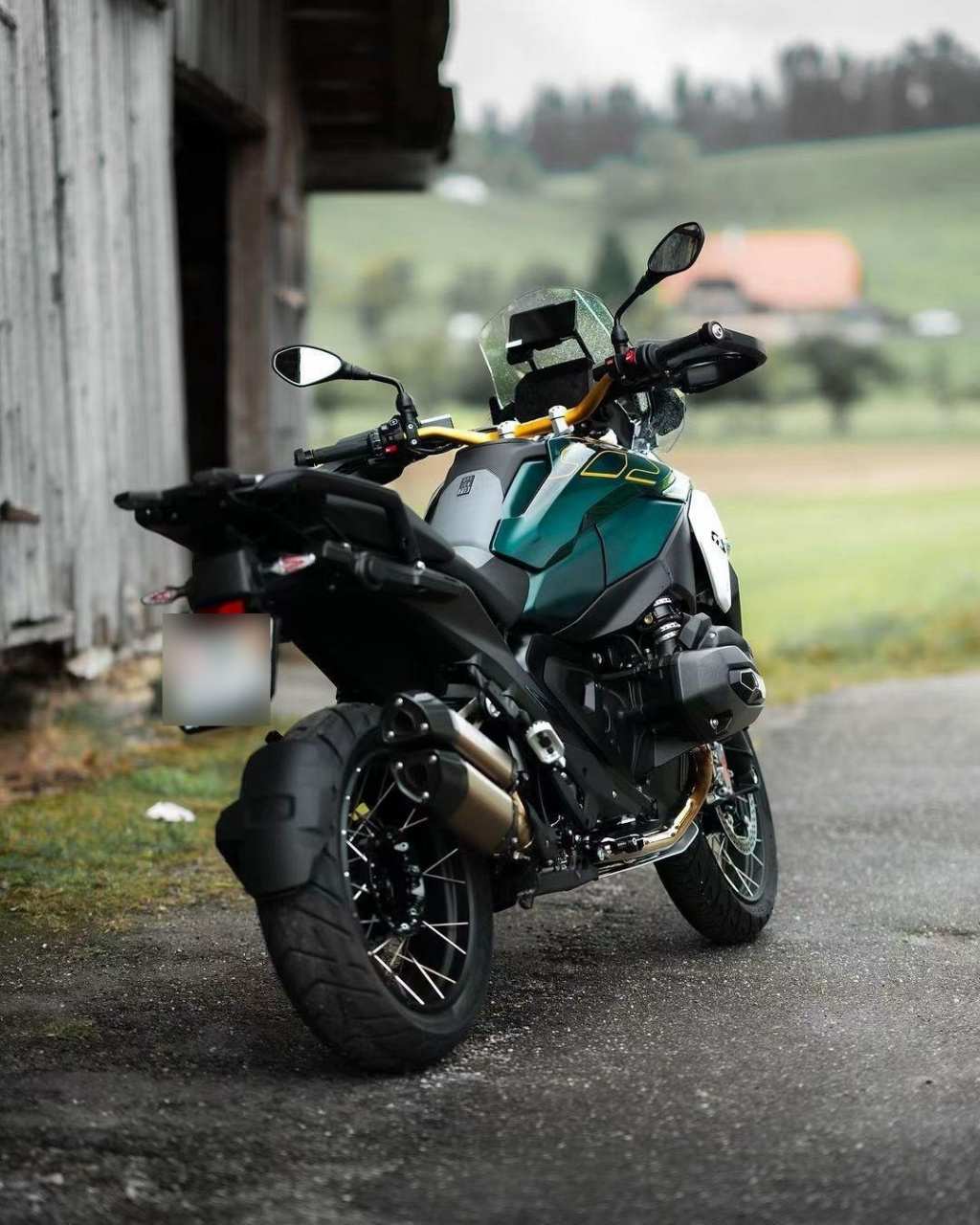 宝马拉力车摩托车