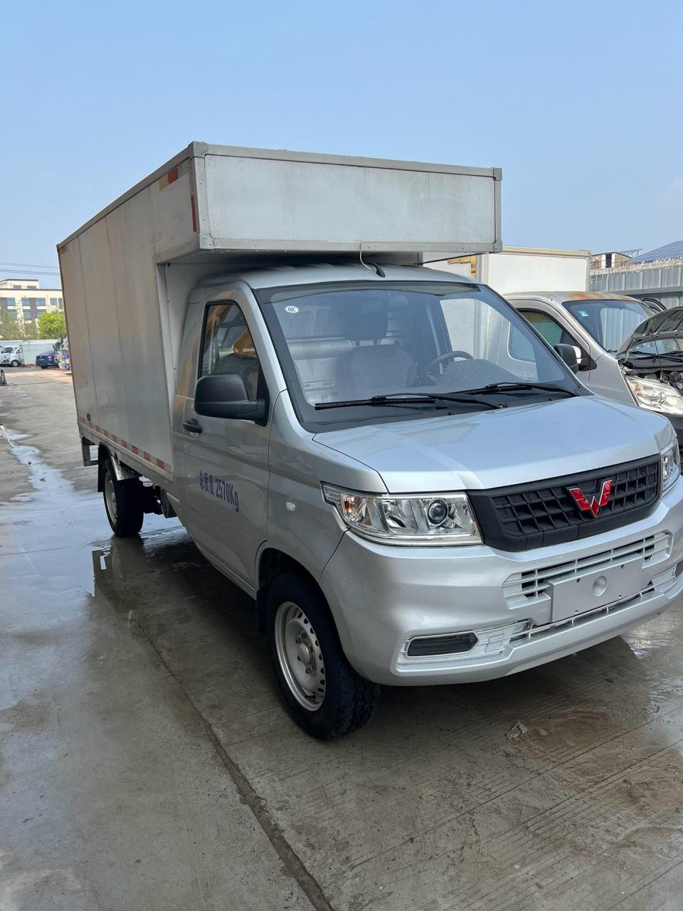 刚到22年国六五菱荣光新卡厢货