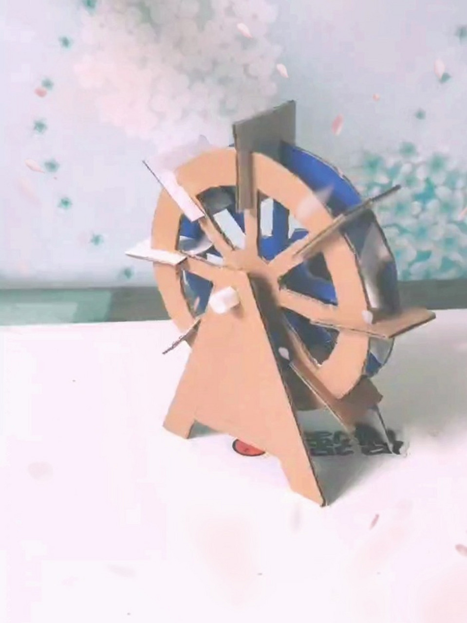 纯手工无添加小水车 用酸奶箱子的纸做了个小水车,感觉这种东西可以当