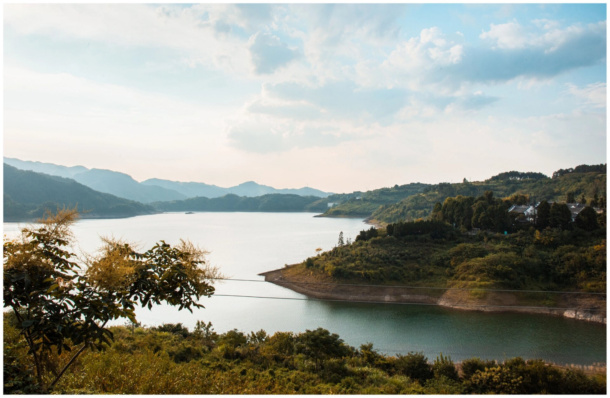 新昌沃洲湖(长诏水库) 新昌旅拍,根据推荐去了沃洲湖,走了真君殿到