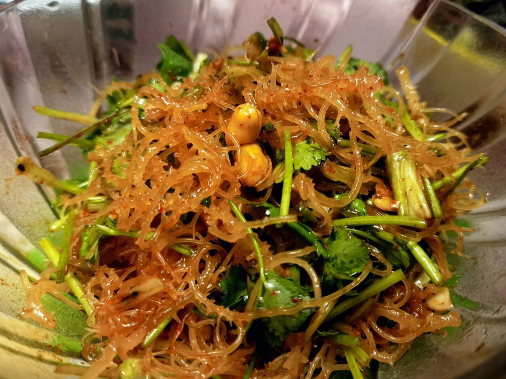 《凉拌石花菜》 —凉菜系列 食材:石花菜,蒜,香菜 	 配料:辣椒面,黑