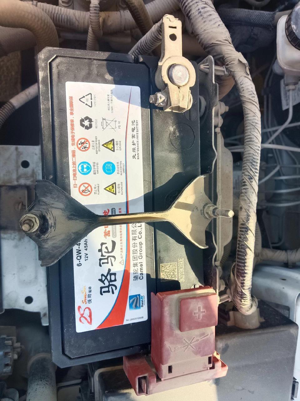 牛庄镇盐垛村救援,雪佛兰赛欧更换骆驼2s强劲起动45a电瓶一块,相信大