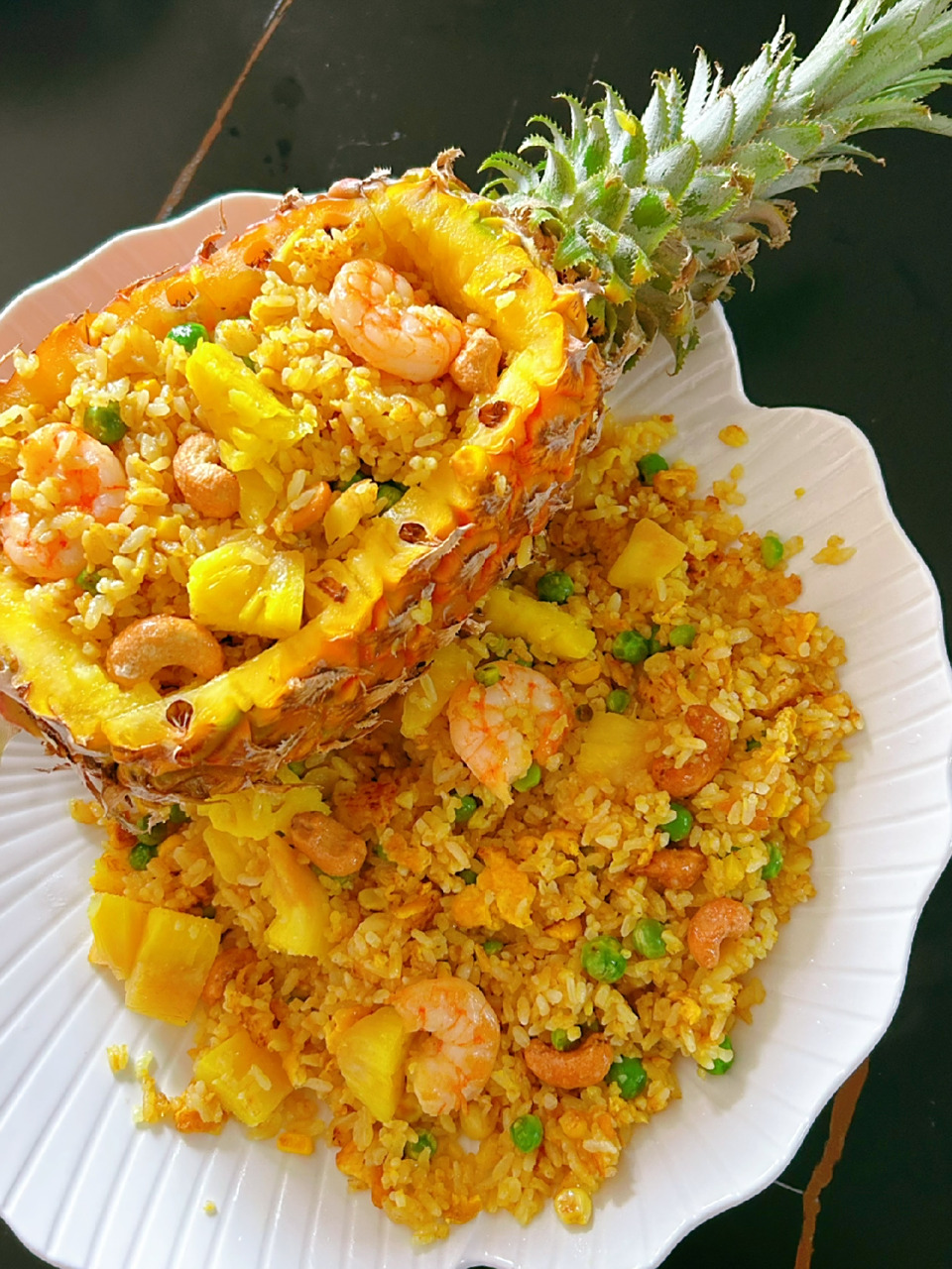 泰式菠萝炒饭 做法简单 又到了吃菠萝的季节啦,菠萝炒饭当然不能少啦