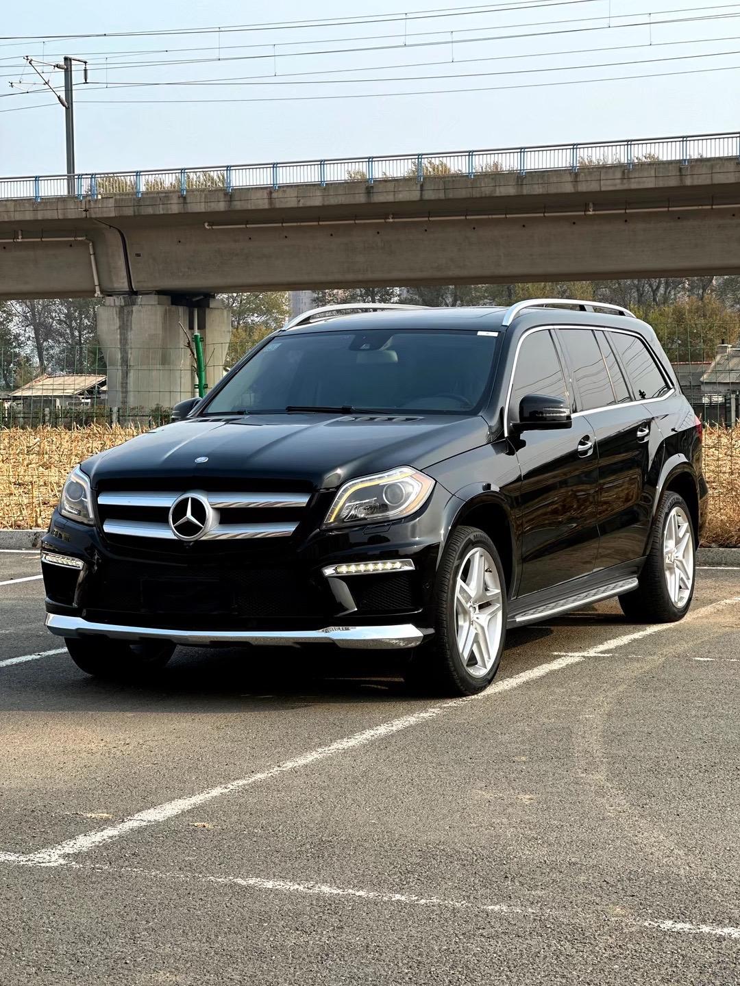 2013年末 奔驰gl550 4.7tt 一手车 实表 全车原漆 二手车搬运工