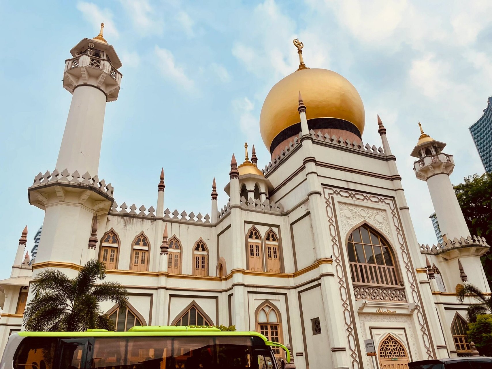 打卡新加坡的各种寺庙 新加坡种族文化多元,各种宗教寺庙林立.