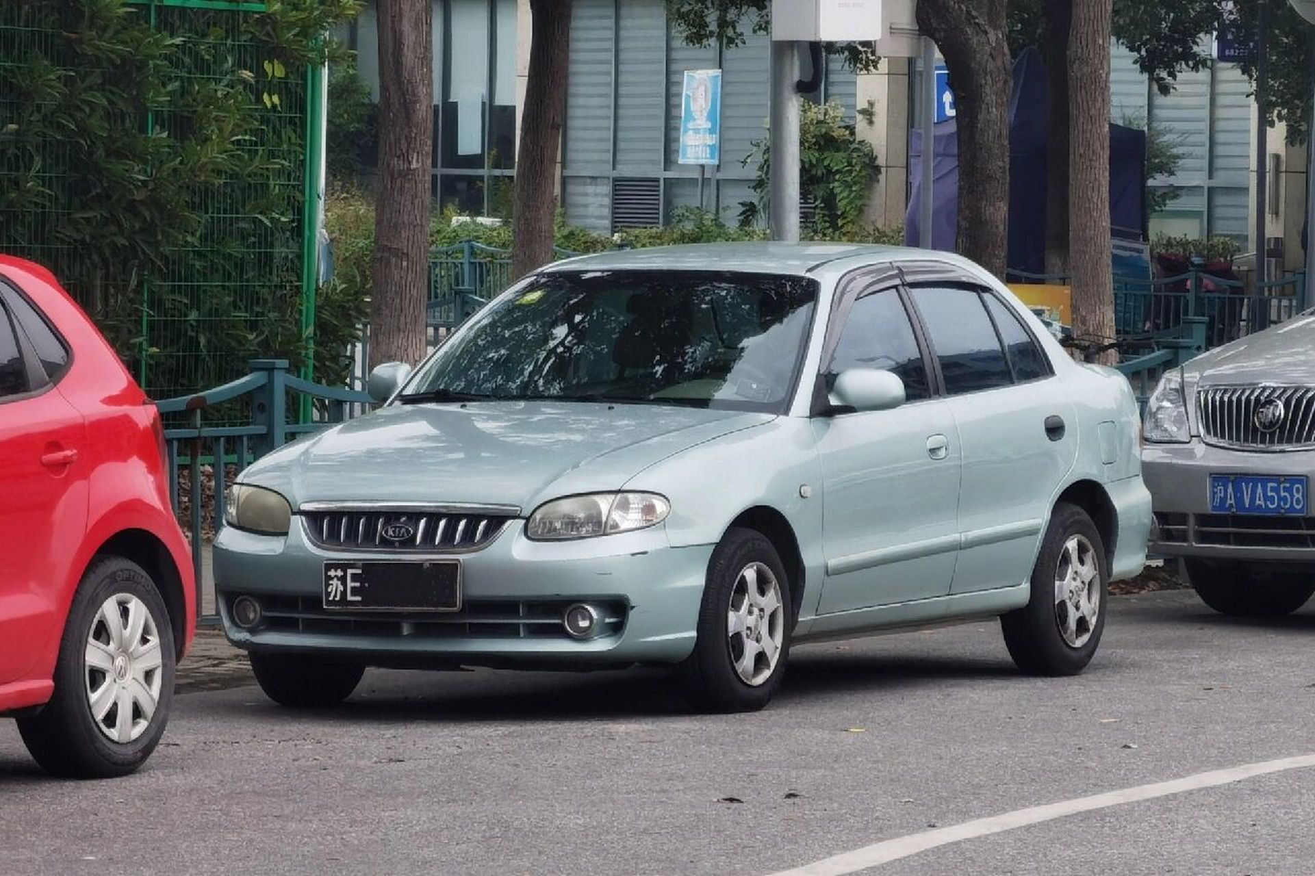 小巧可爱的起亚千里马 小巧可爱的起亚千里马
