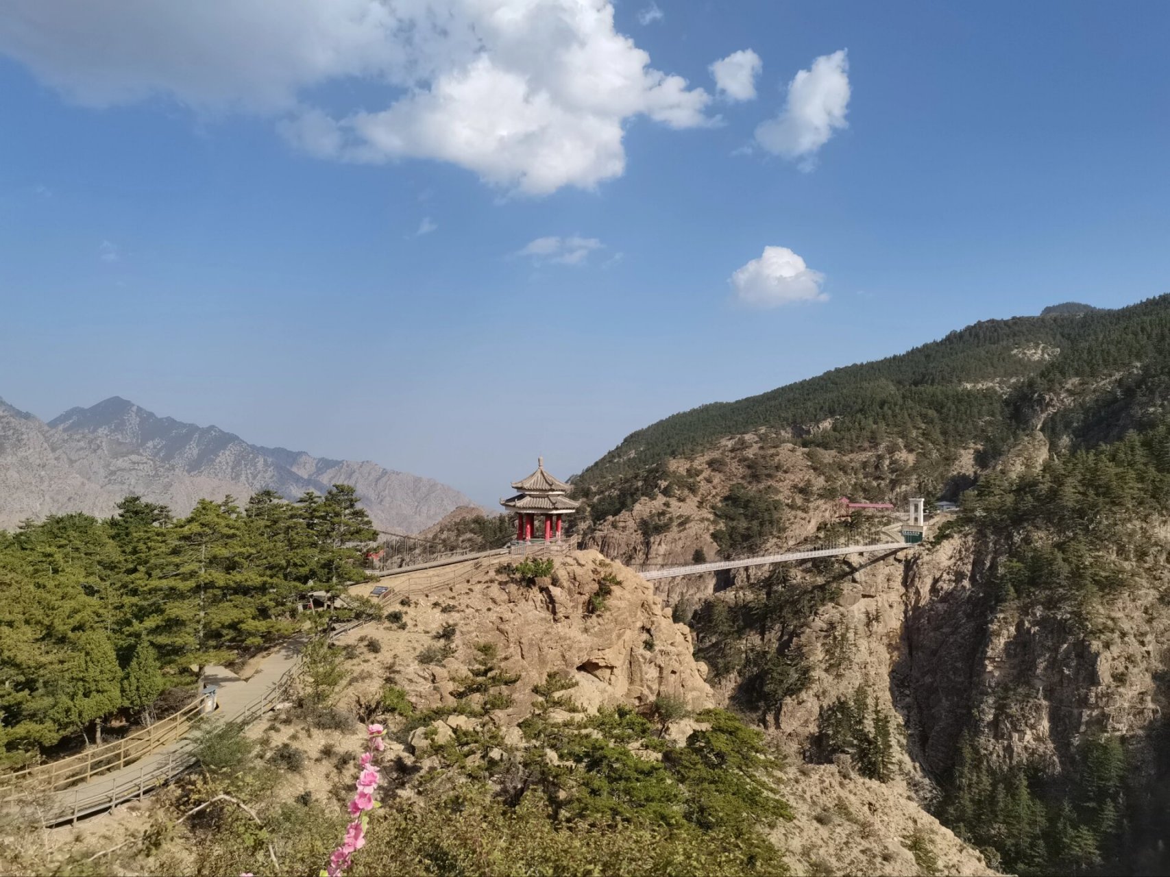 宁夏篇——苏峪口贺兰山国家森林公园 贺兰山应该不受季节的影响随时