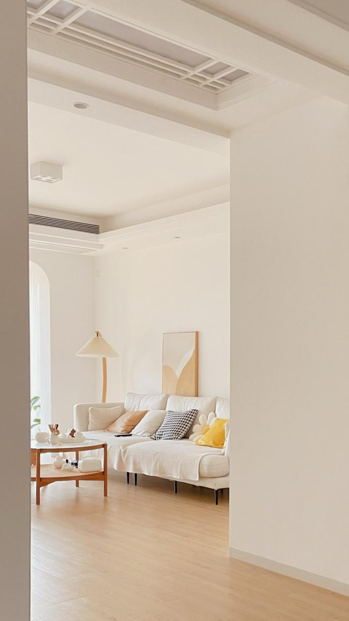 全屋通刷珍珠白实拍 白天实拍时间段:早上8点到下午17点 晚上实拍时间