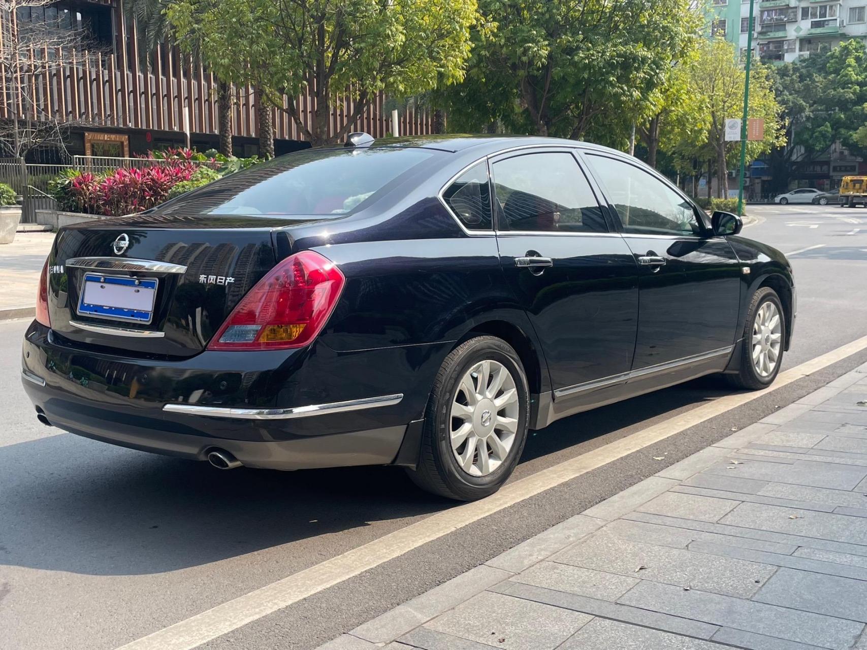 最新到店 07年天籁230jk-s舒适天窗版:天窗,多功能方向盘,电动真皮