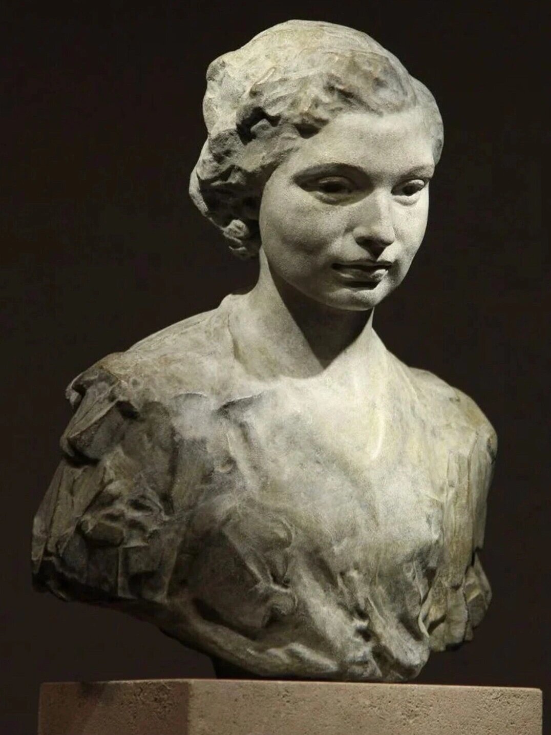 素描写生素材|好看的女性雕塑(精选5张)