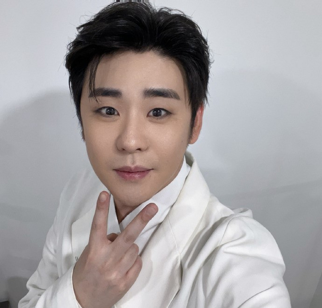 上流爱豆图鉴大赏#02  @张云雷 刚才发动态啦,大家都开工了吗?