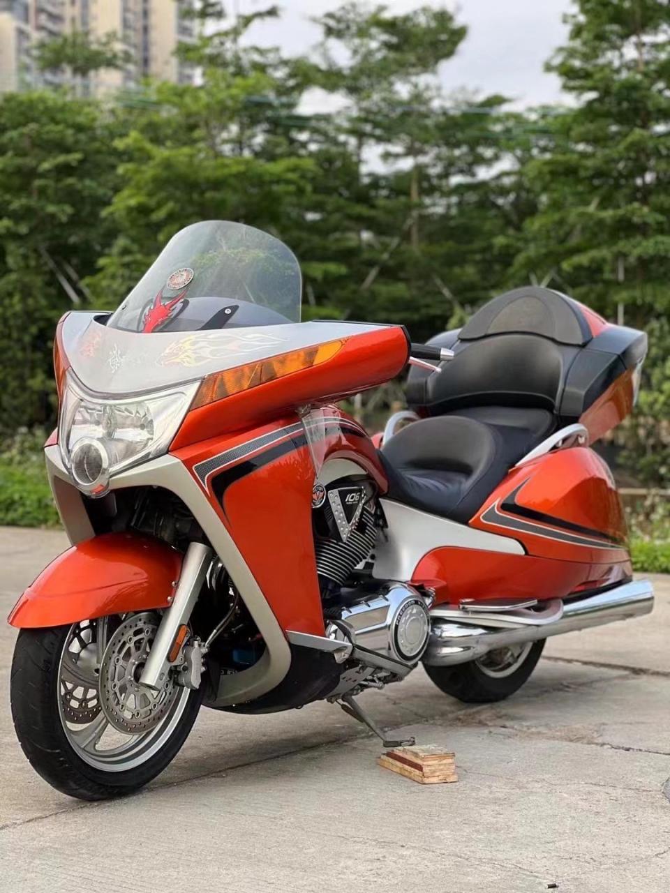 13美国胜利威神 史上最美摩托车 豪华大游艇设计 106立方发动机 整车