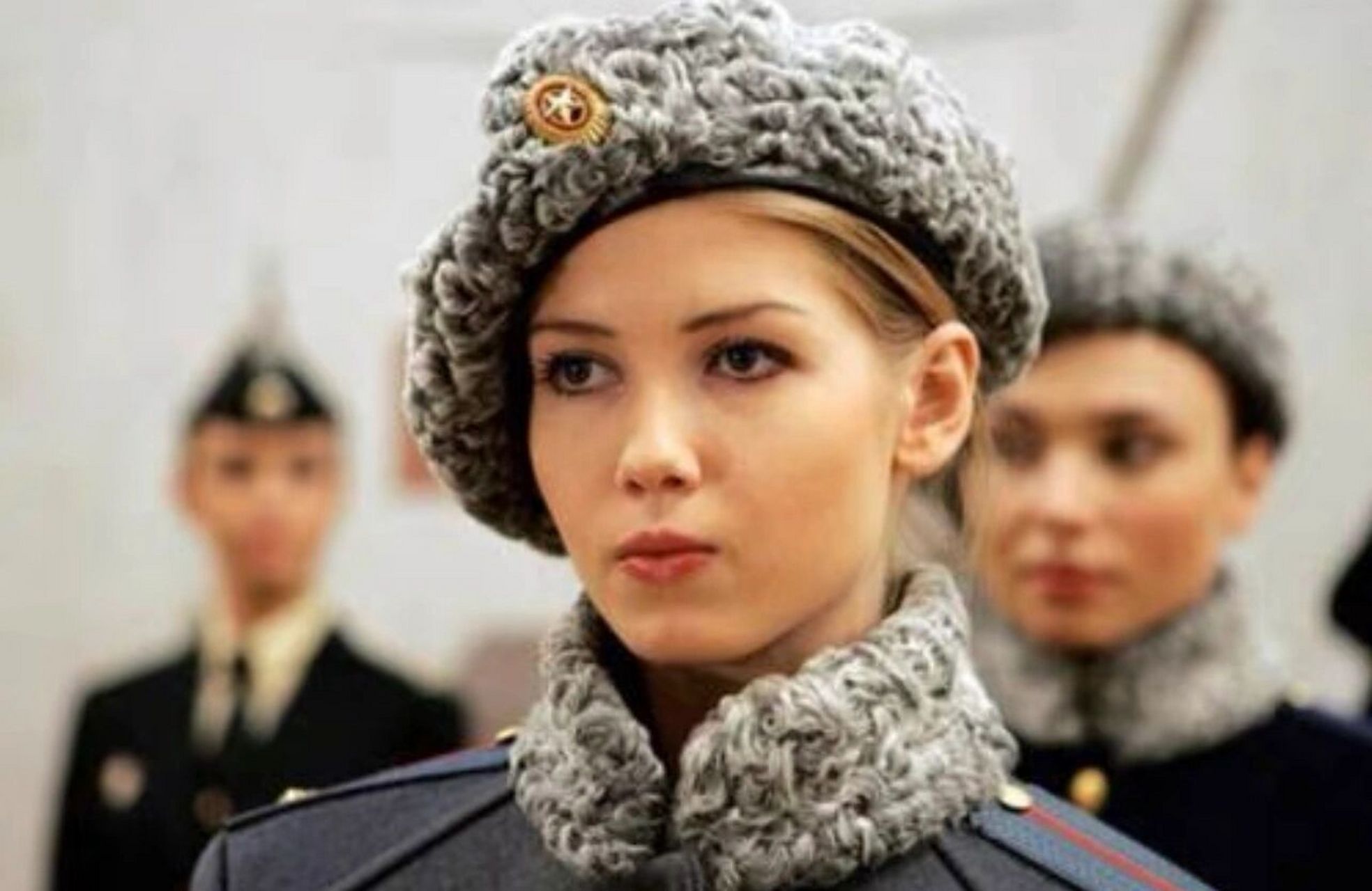 我的收藏:俄罗斯女军官冬礼服 稀有的俄罗斯08条例陆军女军官冬礼服