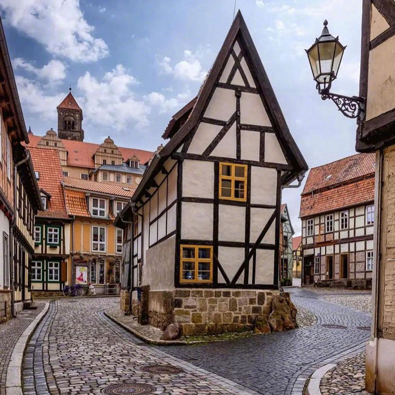 散落在德国各个地方的可爱小房子92#建筑# #旅行摄影#   (via.ins.