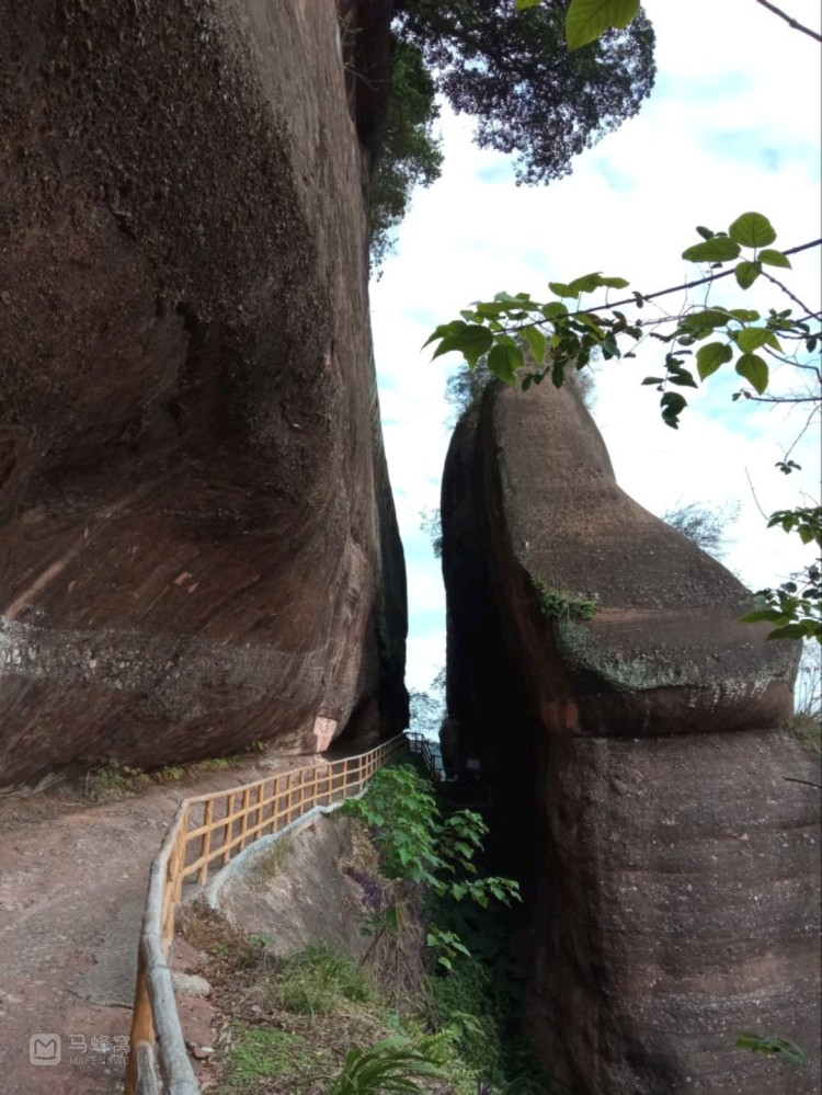 丹霞山之长老峰游览区