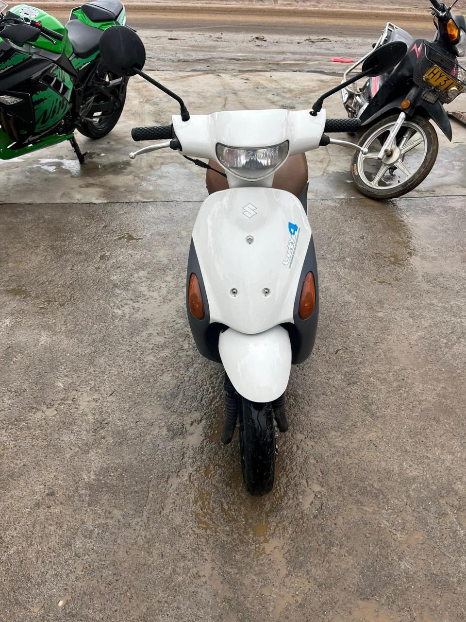 铃木怪4电喷50cc发动机