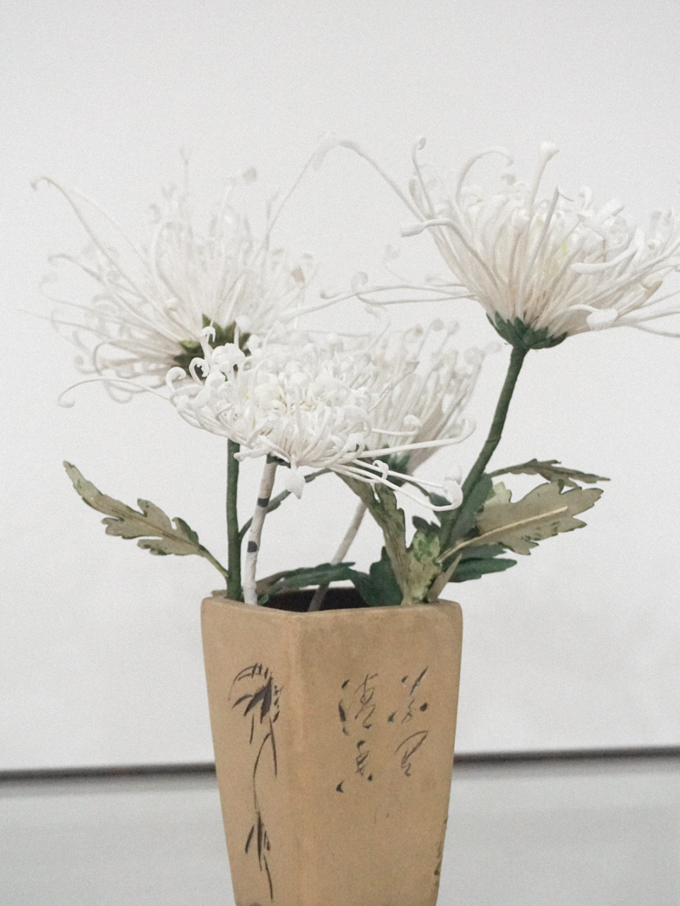 93 · 93此次前往扬州探寻的非遗「通草花」.