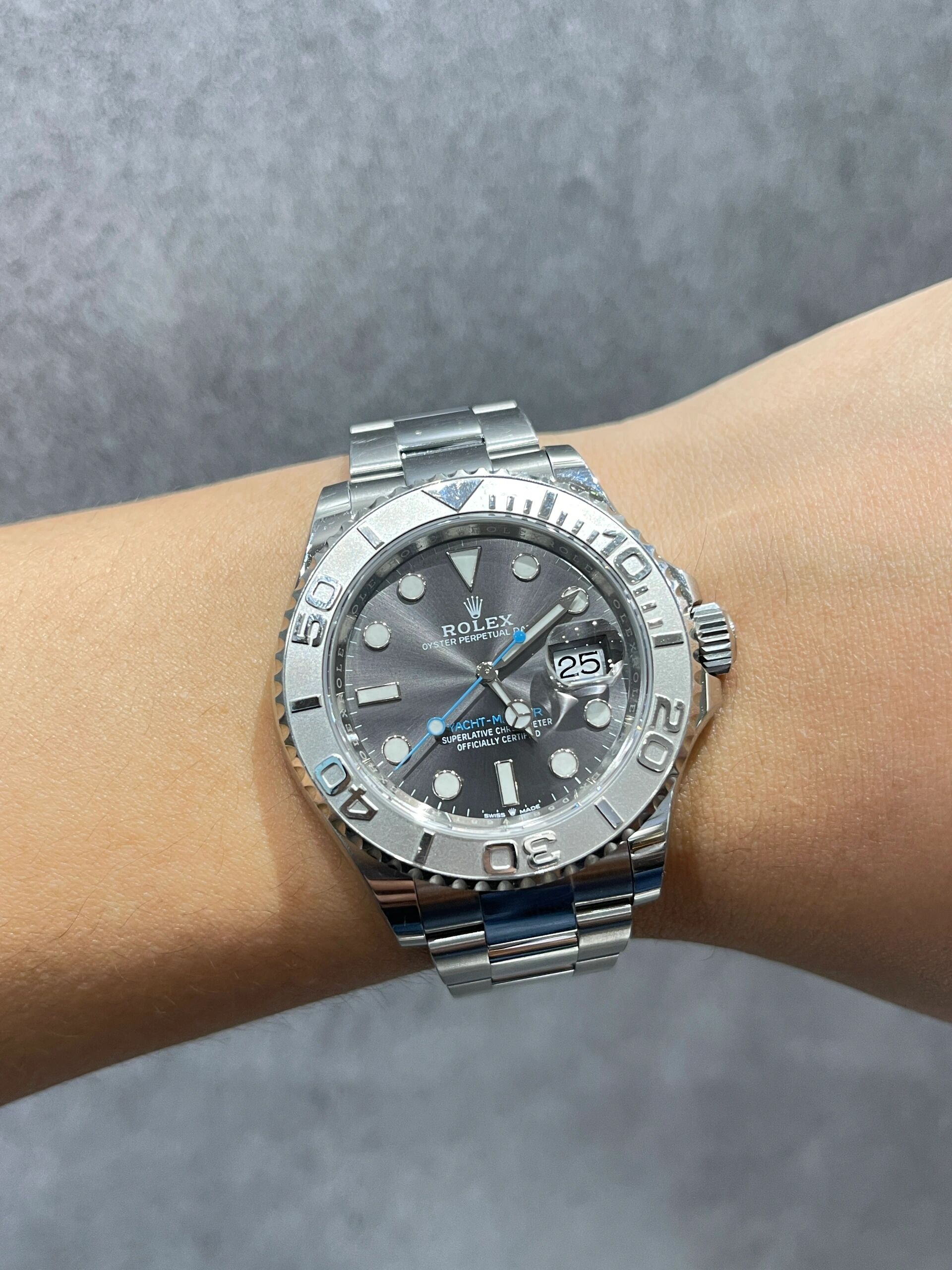 劳力士126622灰游艇